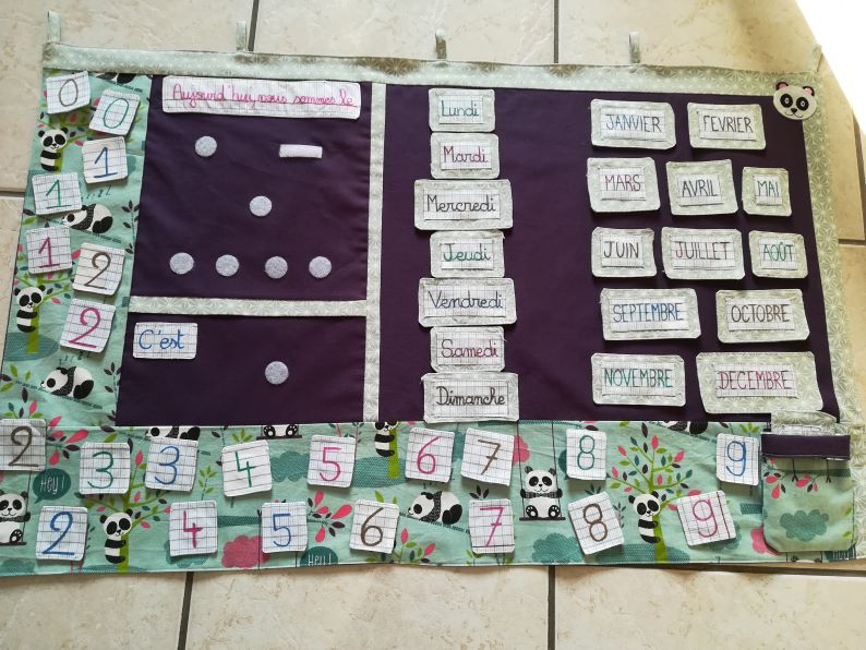 Calendrier d'apprentissage en tissu